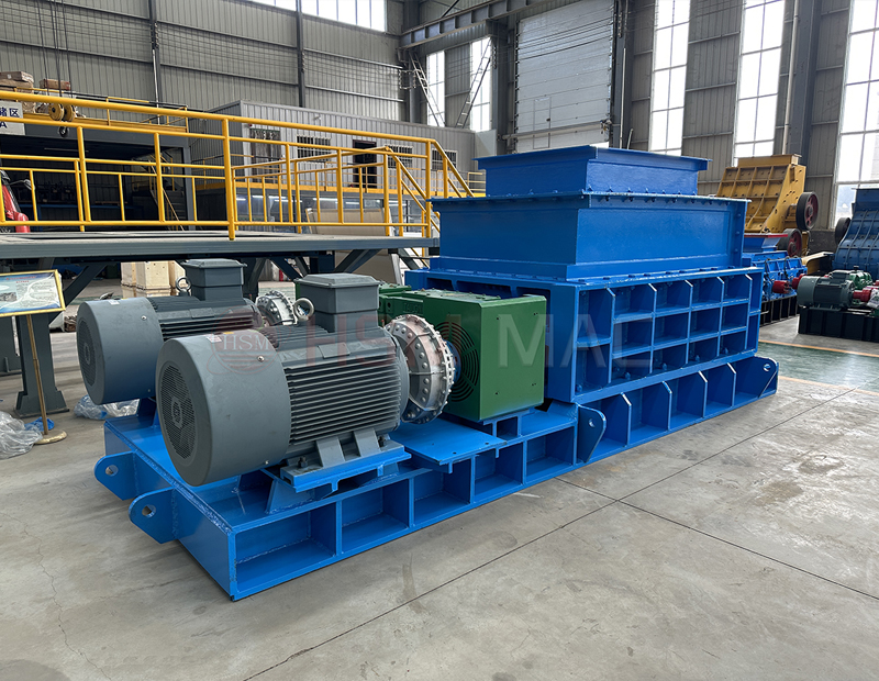 瀝青廢(fei)料(liao)破碎機