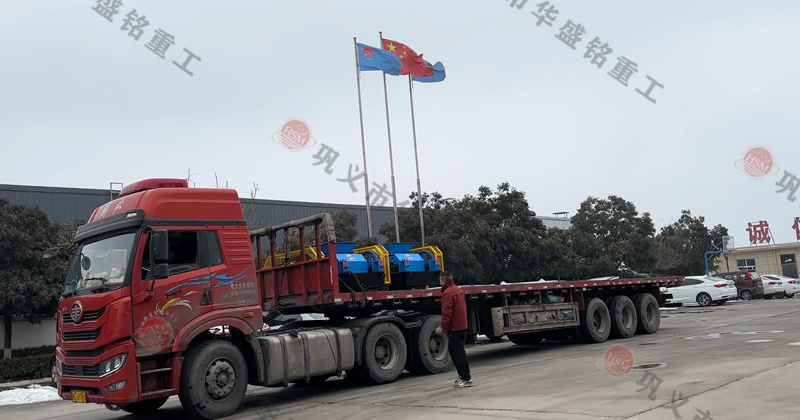 華盛(sheng)銘的(de)齒(chi)輥(gun)破碎(sui)機(ji)處(chu)理(li)石(shi)英(ying)石砂(sha)率(lv)如何(he)？