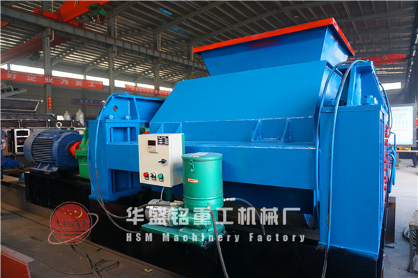 雙齒輥破碎機現場(chang)圖(tu)
