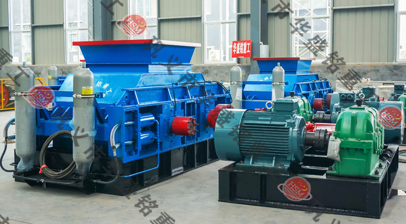 熱(re)力(li)行業(ye)齒輥破(po)碎(sui)機